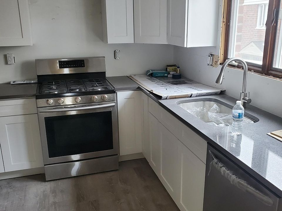 2nd image of 2761 Strickland Ave Floor 1
