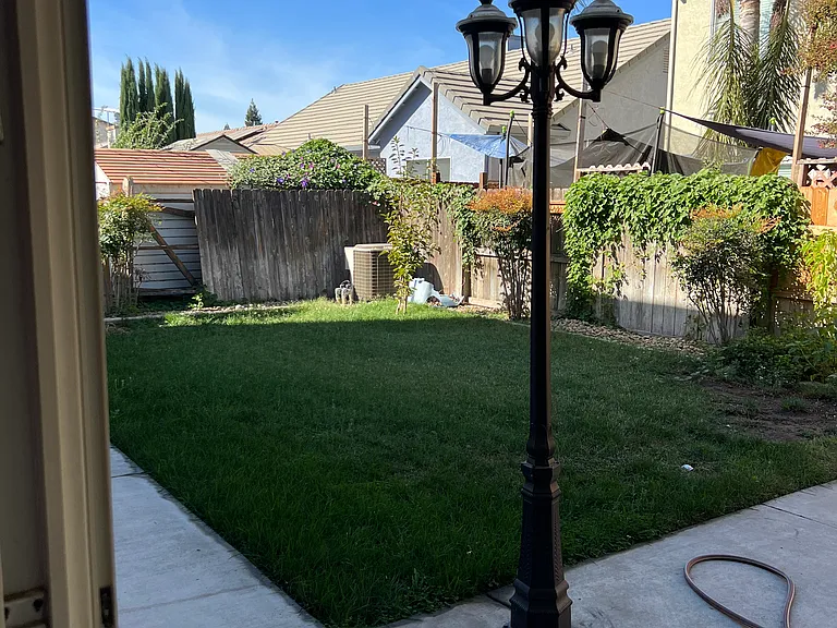 2441 Jessica Cir — Photo 38