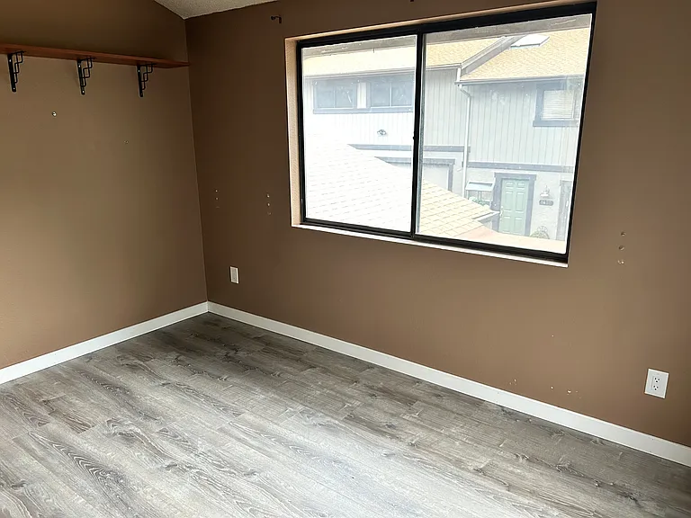 1436 Haisley Ct — Photo 9
