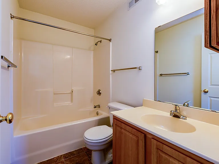 The Brittany's Apartments and Townhomes — Photo 18