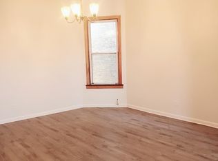 2821 W Wellington Ave #1, Chicago, IL 60618