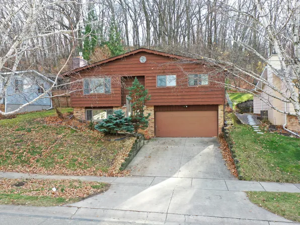 516 19th St NW, Rochester, MN 55901