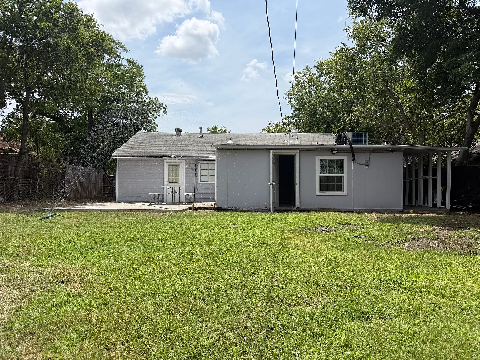 714 Southwest Dallas Street - 1 — Photo 3