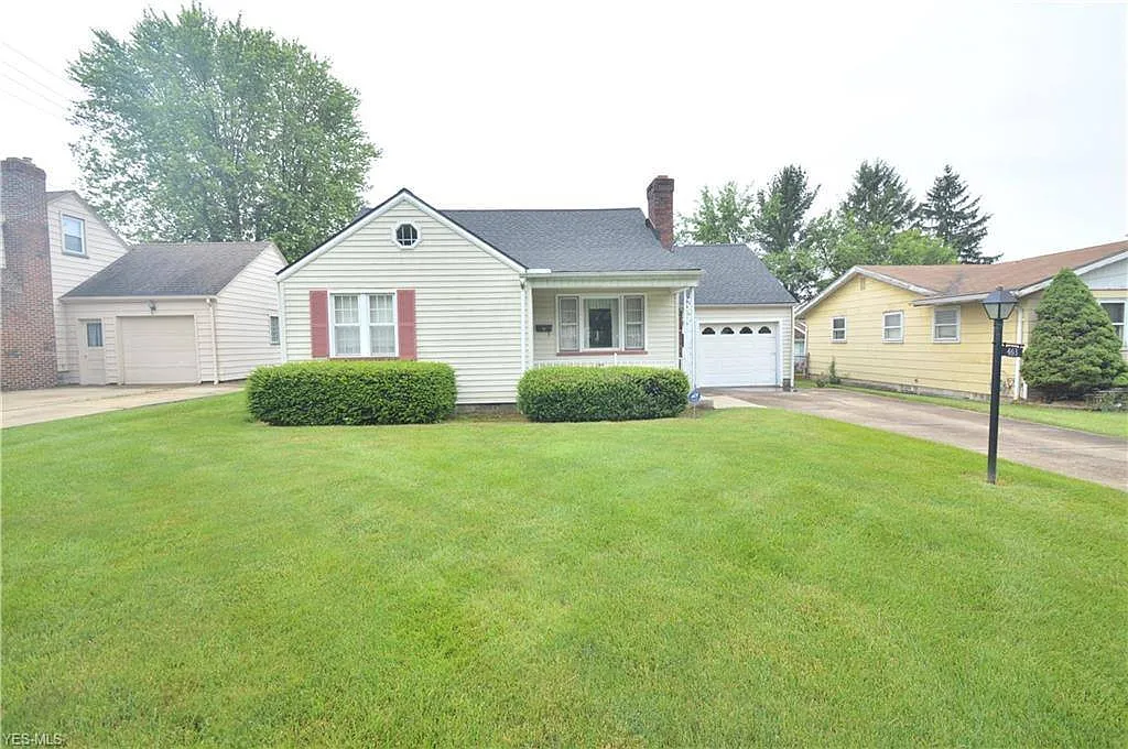 463 Blossom Ave photo 1