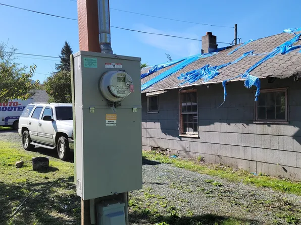131 E Birch St, Powers, OR 97466