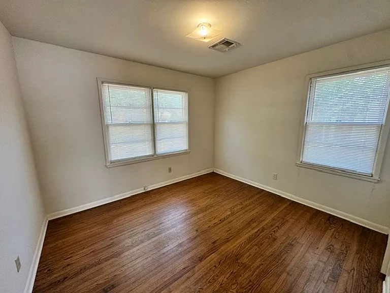 610 Rancho Dr — Photo 4