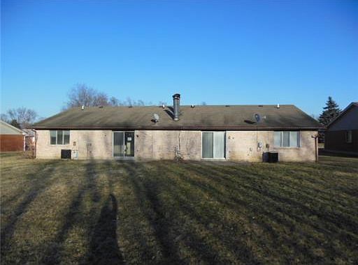2nd image of 3240-242 Honeysuckle Dr