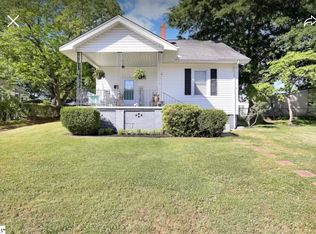 7 Crescent St, Lyman, SC 29365