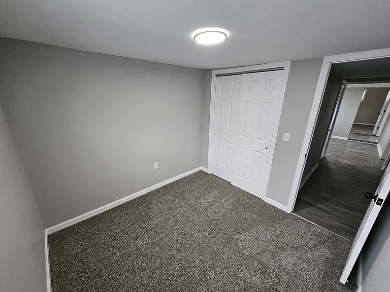 5221 Melrose Ave — Photo 23