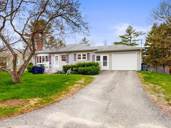 10 Riley Street, Lewiston, ME 04240