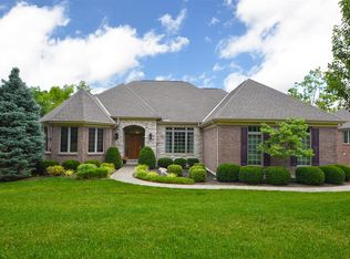 101 Chateau Valley Ln, South Lebanon, OH