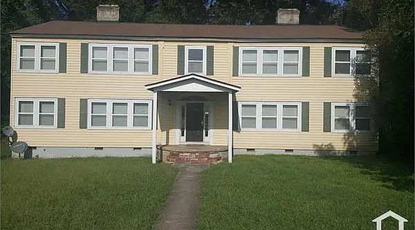 2 bed, 900 sqft, $1,500 — Photo 3