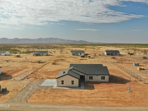 25875 W Running Deer Trail, Wittmann, AZ 85361