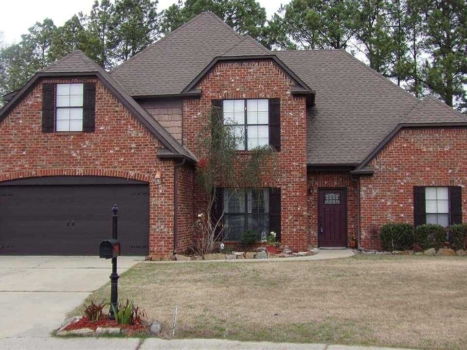 1st image of 3009 English Oak Cir