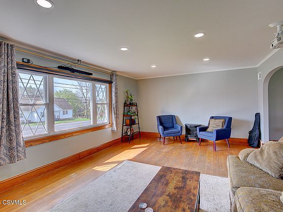 5th image of 1065 Bloom Rd