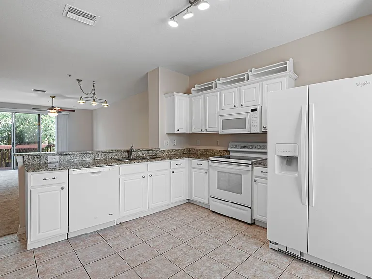 3168 Bayshore Oaks Dr — Photo 16