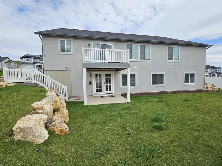 439 E Hill View Dr — Photo 60