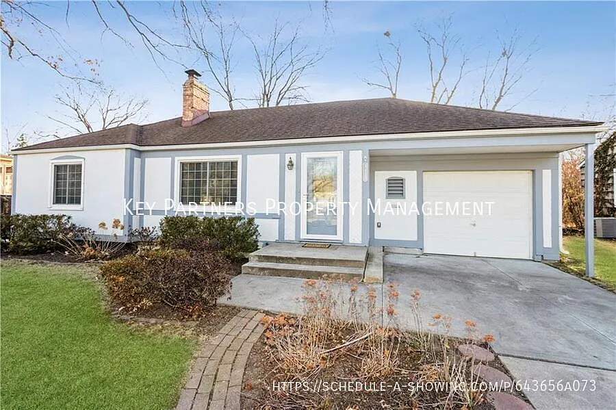 4931 W 72nd Ter
