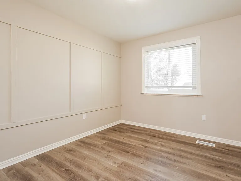 110 E 1175 N — Photo 11