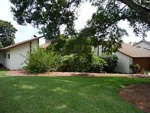 1st image of 9614 Maywood Dr
