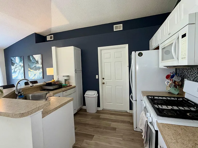 6912 Long Needle Ct — Photo 13