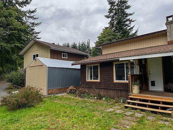 2nd image of 2243 Fearon Rd