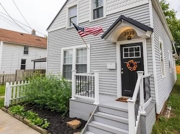 2323 W 37th St, Cleveland, OH 44113