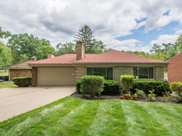 1003 Lakemont Dr, Pittsburgh, PA 15243