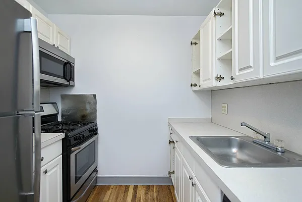 Rented by Keller Williams NYC | media 10