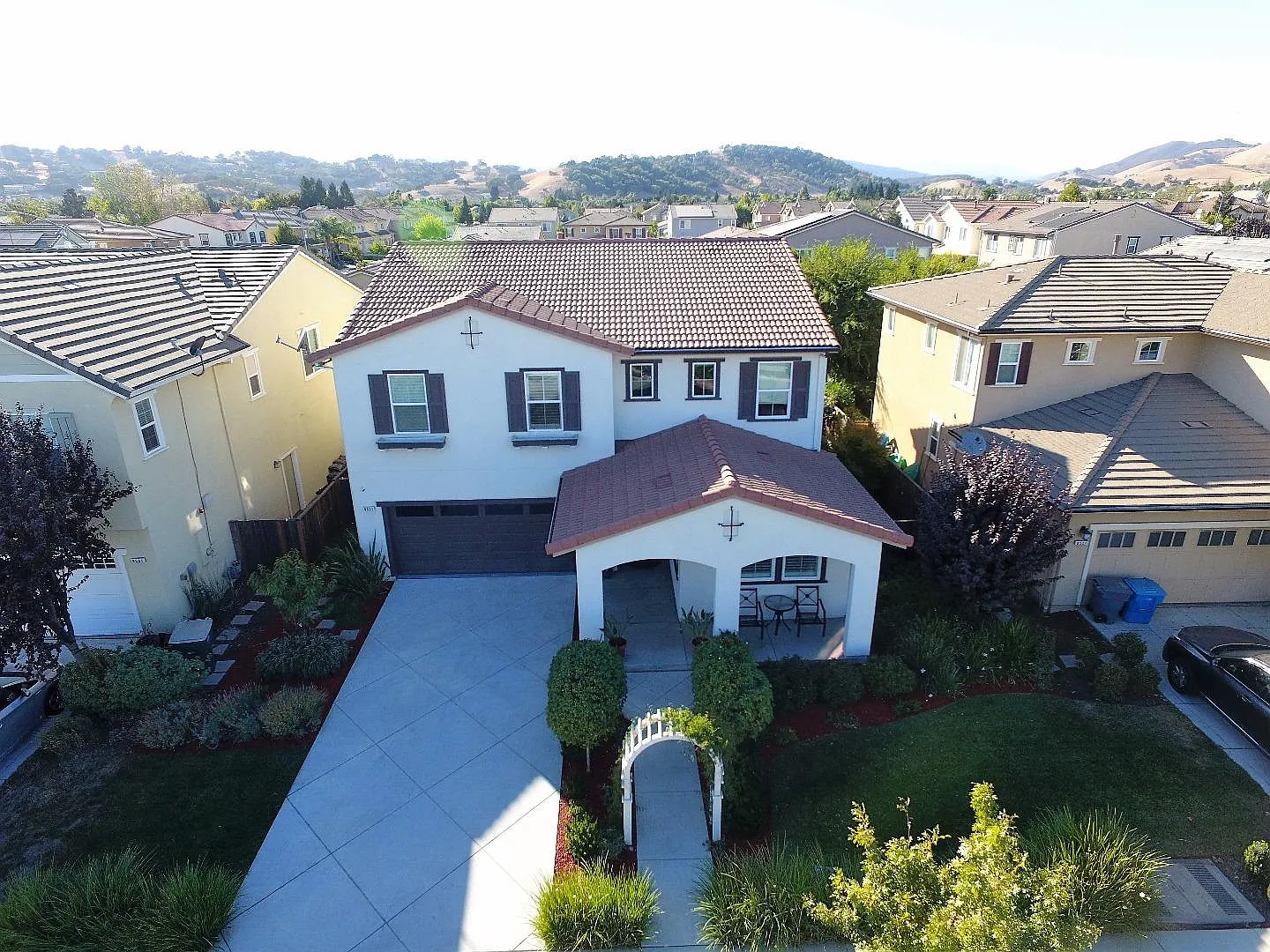 9511 Rodeo Dr photo 1