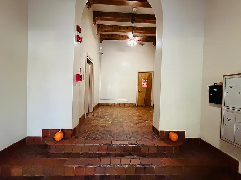 Eden Square Apartments — Photo 5