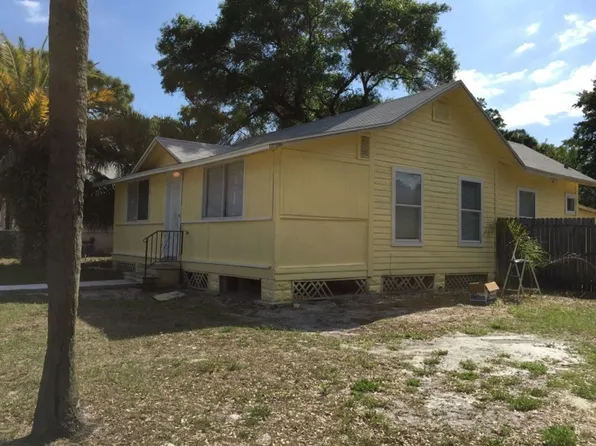 1711 39th St S, Saint Petersburg, FL 33711