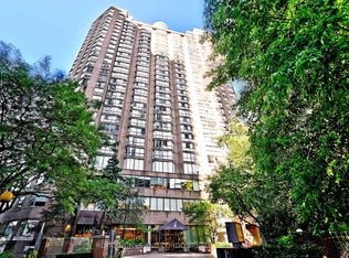 44 Saint Joseph St #2008, Toronto, ON M4Y 2W4