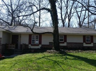 2806 W Teton Dr, Springfield, MO 65810