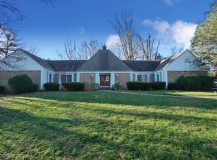 7 Fox Hunt Rd, Holmdel, NJ 07733