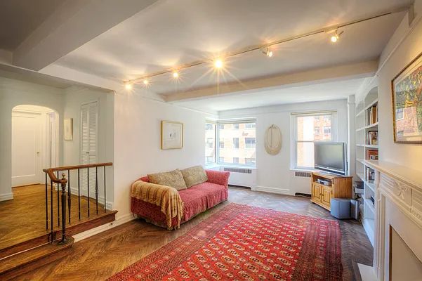 Sold by Corcoran | media 14