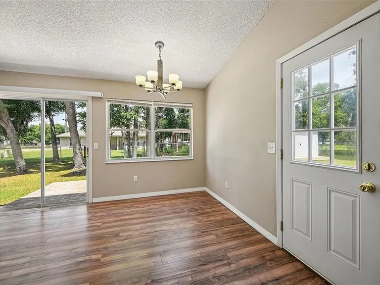 5 Cedar Ln — Photo 9