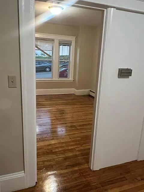 14 Catharine St — Photo 3