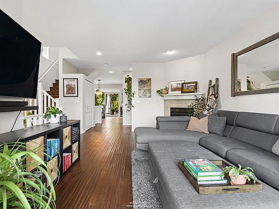 5th image of 137 Forest Park Way