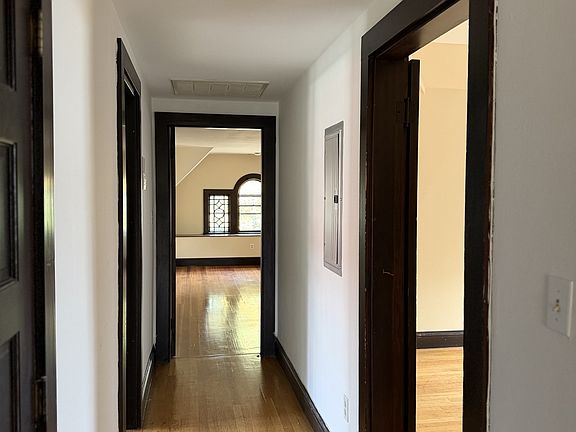4th image of 55 Garfield St #2