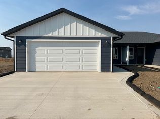418 Constitution Blvd, Box Elder, SD 57719