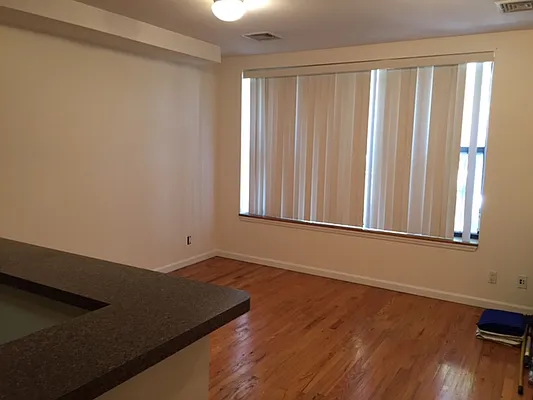 Rented by Premier Metro Realty Corp | media 25