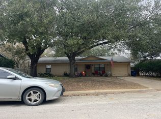 723 Nancy Ln, Pleasanton, TX 78064