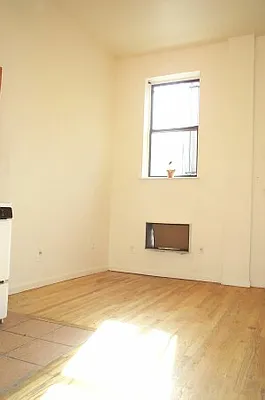 Rented by Tower Brokerage | media 5