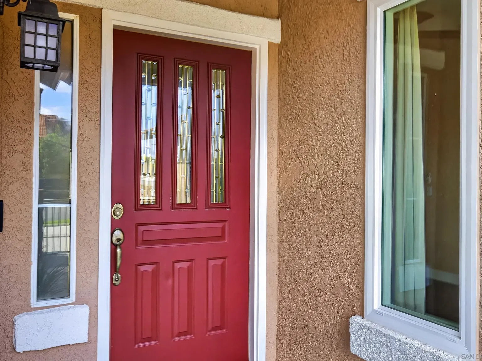 3 bed, 2.0 bath, 1460 sqft, $3,288 — Photo 3