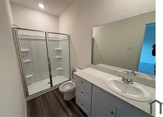 5940 Sahara Dr — Photo 8