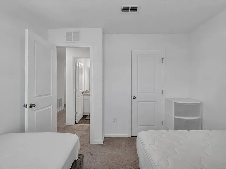 6359 Kay Morgan Ln — Photo 32