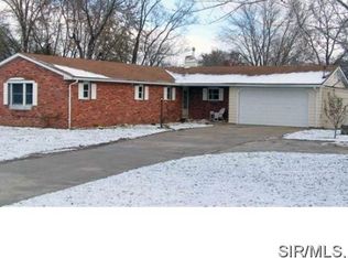 5449 Seminary Rd, Alton, IL 62002
