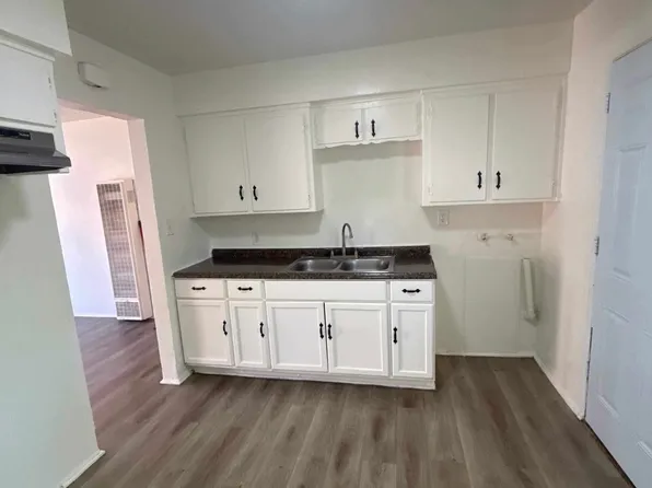 226 Lincoln Ave #C, Bakersfield, CA 93308
