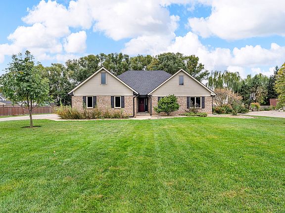2nd image of 10577 E County Road 600 N